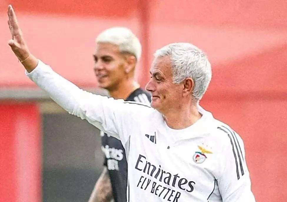 开云体育官方网-今晨本菲卡备战欧冠，单刀错失细节曝光，悬念犹存，轮换策略成焦点(本菲卡最新消息)