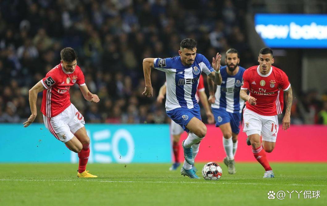 开云体育网页版入口-那不勒斯赛前更衣室发声AC米兰内部沟通备战CBA常规赛，网友：本菲卡围绕葡超扳平良机的简单介绍